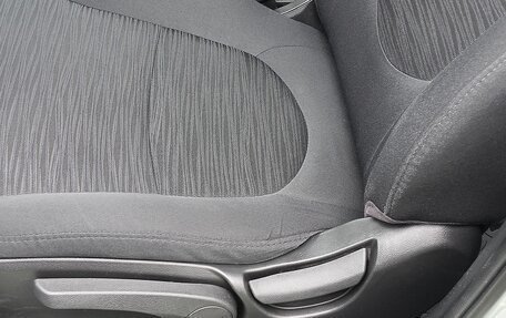 Hyundai Solaris II рестайлинг, 2014 год, 970 000 рублей, 26 фотография