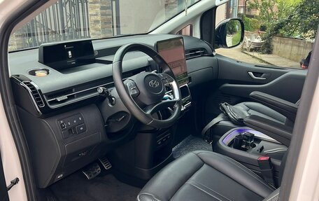 Hyundai Staria, 2021 год, 4 500 000 рублей, 6 фотография