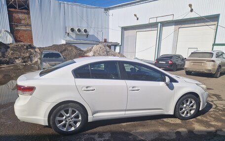 Toyota Avensis III рестайлинг, 2011 год, 1 550 000 рублей, 5 фотография