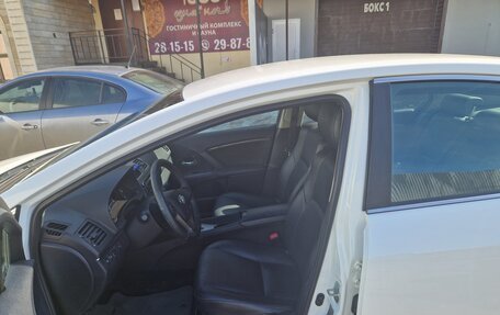 Toyota Avensis III рестайлинг, 2011 год, 1 550 000 рублей, 11 фотография