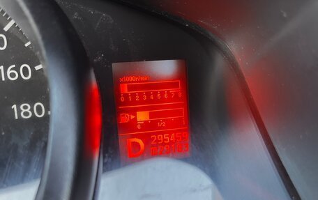 Nissan NV200, 2013 год, 1 100 000 рублей, 10 фотография