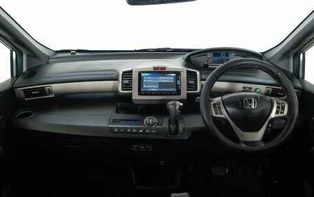 Honda Freed I, 2014 год, 1 150 000 рублей, 7 фотография