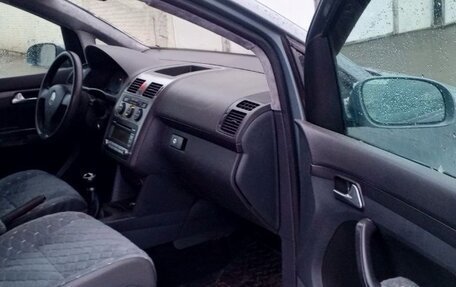 Volkswagen Touran III, 2007 год, 800 000 рублей, 12 фотография