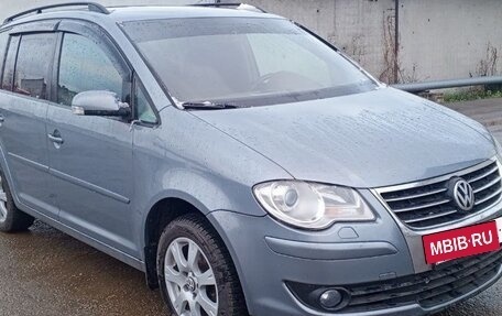 Volkswagen Touran III, 2007 год, 800 000 рублей, 9 фотография