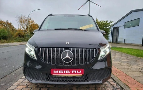 Mercedes-Benz V-Класс, 2022 год, 12 740 000 рублей, 5 фотография