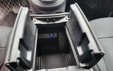 Mercedes-Benz V-Класс, 2022 год, 12 740 000 рублей, 27 фотография