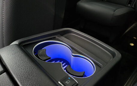 Mercedes-Benz V-Класс, 2022 год, 12 740 000 рублей, 28 фотография