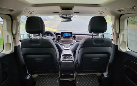 Mercedes-Benz V-Класс, 2022 год, 12 740 000 рублей, 22 фотография