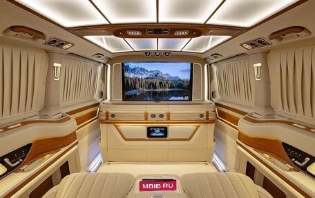 Mercedes-Benz V-Класс, 2025 год, 48 300 000 рублей, 1 фотография