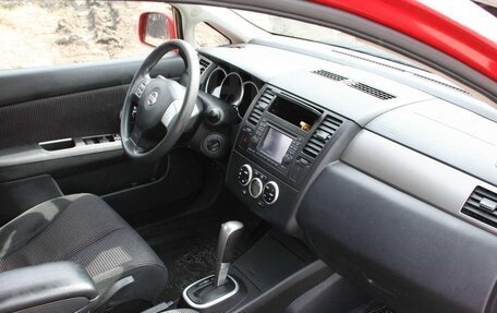 Nissan Tiida, 2011 год, 750 000 рублей, 11 фотография