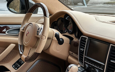 Porsche Panamera II рестайлинг, 2010 год, 2 800 000 рублей, 14 фотография