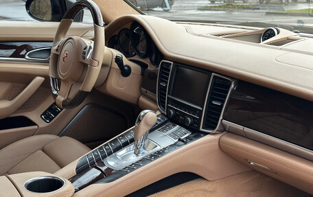 Porsche Panamera II рестайлинг, 2010 год, 2 800 000 рублей, 15 фотография