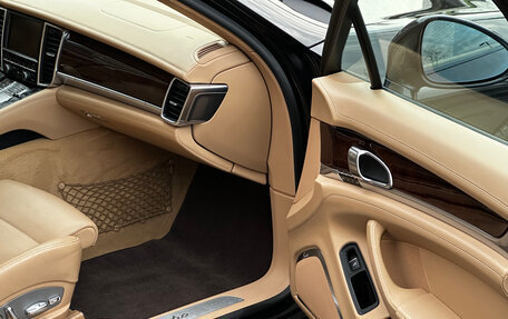 Porsche Panamera II рестайлинг, 2010 год, 2 800 000 рублей, 27 фотография