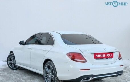 Mercedes-Benz E-Класс, 2020 год, 3 550 000 рублей, 7 фотография