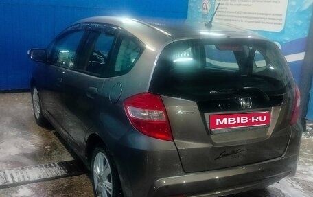 Honda Jazz II рестайлинг, 2011 год, 770 000 рублей, 3 фотография