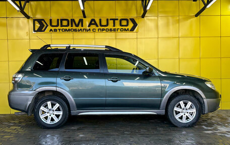 Mitsubishi Outlander III рестайлинг 3, 2004 год, 599 000 рублей, 9 фотография