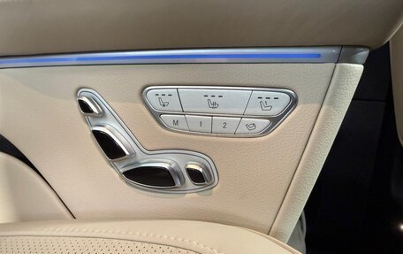 Mercedes-Benz V-Класс, 2025 год, 15 000 000 рублей, 22 фотография