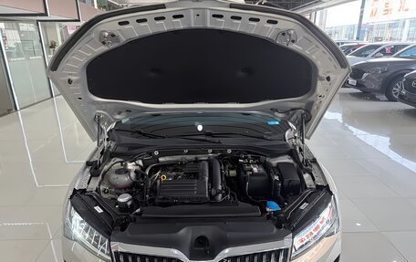 Skoda Superb III рестайлинг, 2022 год, 2 500 000 рублей, 7 фотография