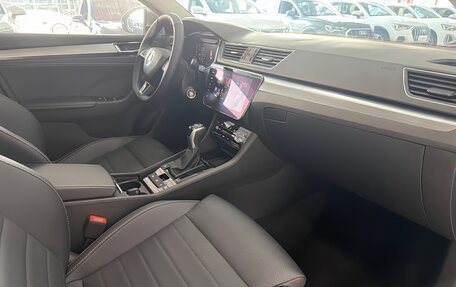 Skoda Superb III рестайлинг, 2022 год, 2 500 000 рублей, 17 фотография