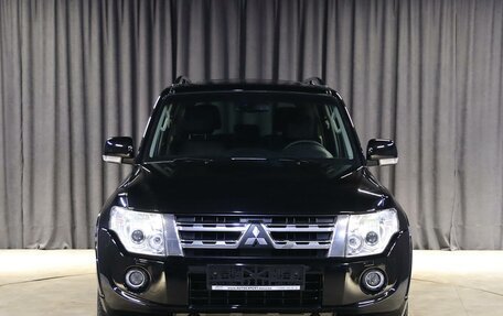 Mitsubishi Pajero IV, 2012 год, 2 099 000 рублей, 2 фотография