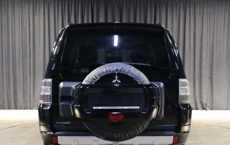 Mitsubishi Pajero IV, 2012 год, 2 099 000 рублей, 5 фотография