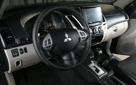 Mitsubishi Pajero Sport II рестайлинг, 2014 год, 1 699 000 рублей, 5 фотография