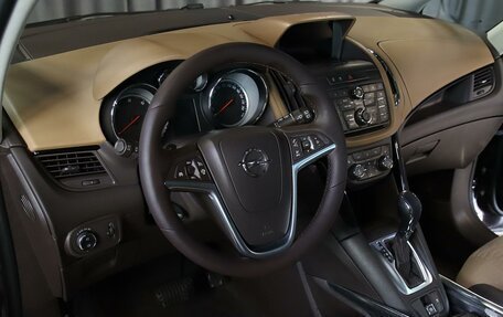 Opel Zafira C рестайлинг, 2013 год, 1 099 000 рублей, 7 фотография