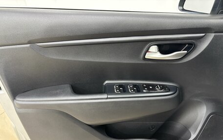 KIA Rio IV, 2018 год, 1 330 000 рублей, 7 фотография