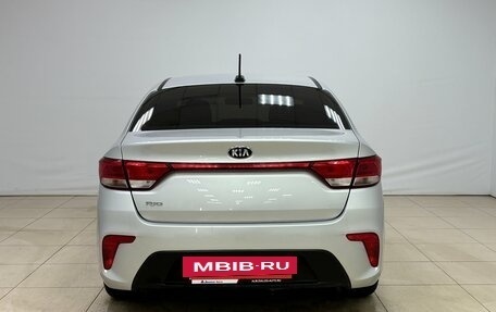 KIA Rio IV, 2018 год, 1 330 000 рублей, 5 фотография