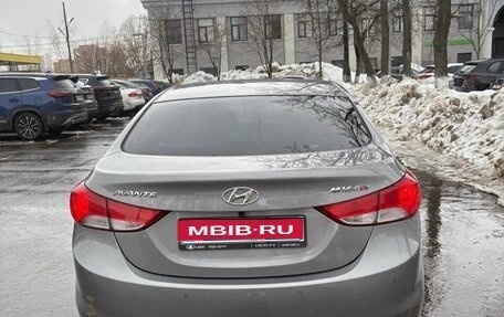 Hyundai Avante, 2011 год, 900 000 рублей, 1 фотография