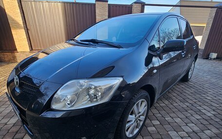 Toyota Auris II, 2009 год, 650 000 рублей, 1 фотография