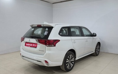 Mitsubishi Outlander III рестайлинг 3, 2022 год, 2 995 000 рублей, 1 фотография
