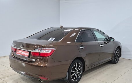 Toyota Camry, 2017 год, 2 370 000 рублей, 4 фотография
