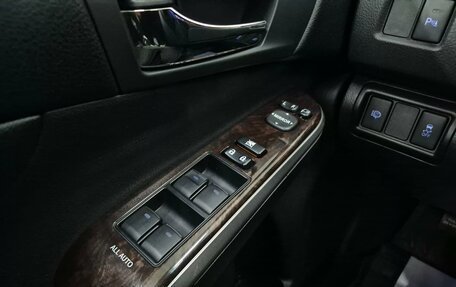 Toyota Camry, 2017 год, 2 370 000 рублей, 8 фотография