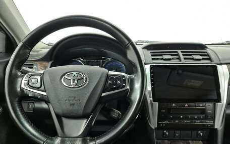 Toyota Camry, 2017 год, 2 370 000 рублей, 12 фотография