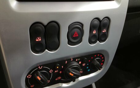 Renault Sandero I, 2014 год, 680 000 рублей, 19 фотография