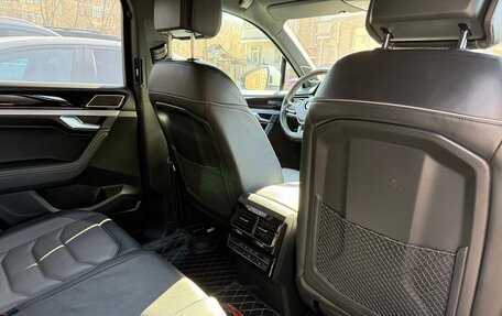 Volkswagen Touareg III, 2019 год, 5 950 000 рублей, 8 фотография