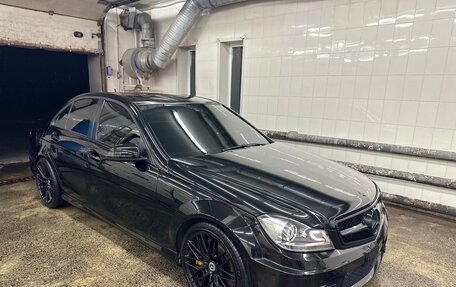 Mercedes-Benz C-Класс, 2011 год, 1 500 000 рублей, 10 фотография