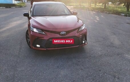 Toyota Camry, 2021 год, 3 950 000 рублей, 20 фотография