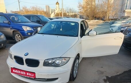 BMW 1 серия, 2011 год, 821 000 рублей, 13 фотография