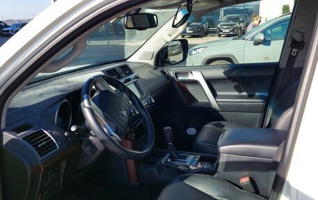 Toyota Land Cruiser Prado 150 рестайлинг 2, 2017 год, 1 100 000 рублей, 8 фотография