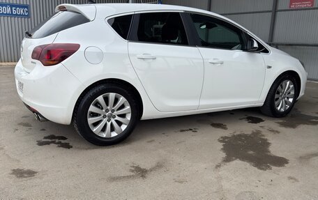 Opel Astra J, 2011 год, 750 000 рублей, 13 фотография