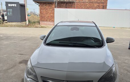 Opel Astra J, 2011 год, 750 000 рублей, 15 фотография