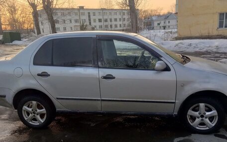 Skoda Fabia I, 2002 год, 250 000 рублей, 2 фотография