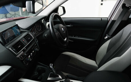 BMW 1 серия, 2016 год, 1 340 000 рублей, 10 фотография