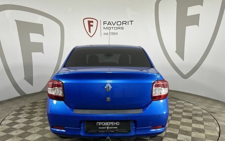 Renault Logan II, 2017 год, 749 000 рублей, 3 фотография