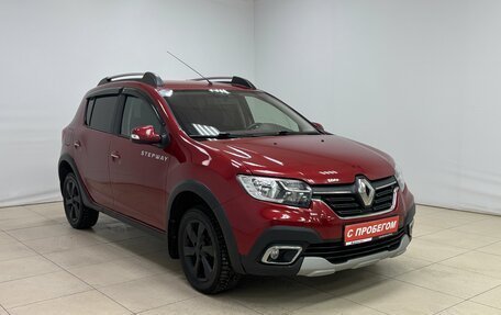 Renault Sandero II рестайлинг, 2018 год, 1 060 000 рублей, 3 фотография