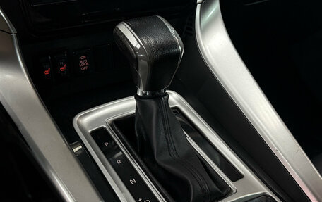 Mitsubishi Pajero Sport III рестайлинг, 2017 год, 2 475 000 рублей, 9 фотография