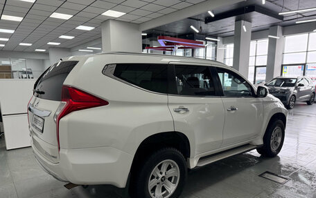 Mitsubishi Pajero Sport III рестайлинг, 2017 год, 2 475 000 рублей, 4 фотография