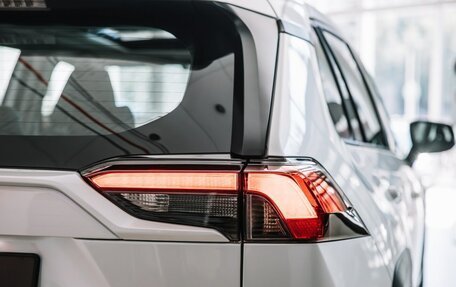 Toyota RAV4, 2025 год, 4 990 000 рублей, 6 фотография